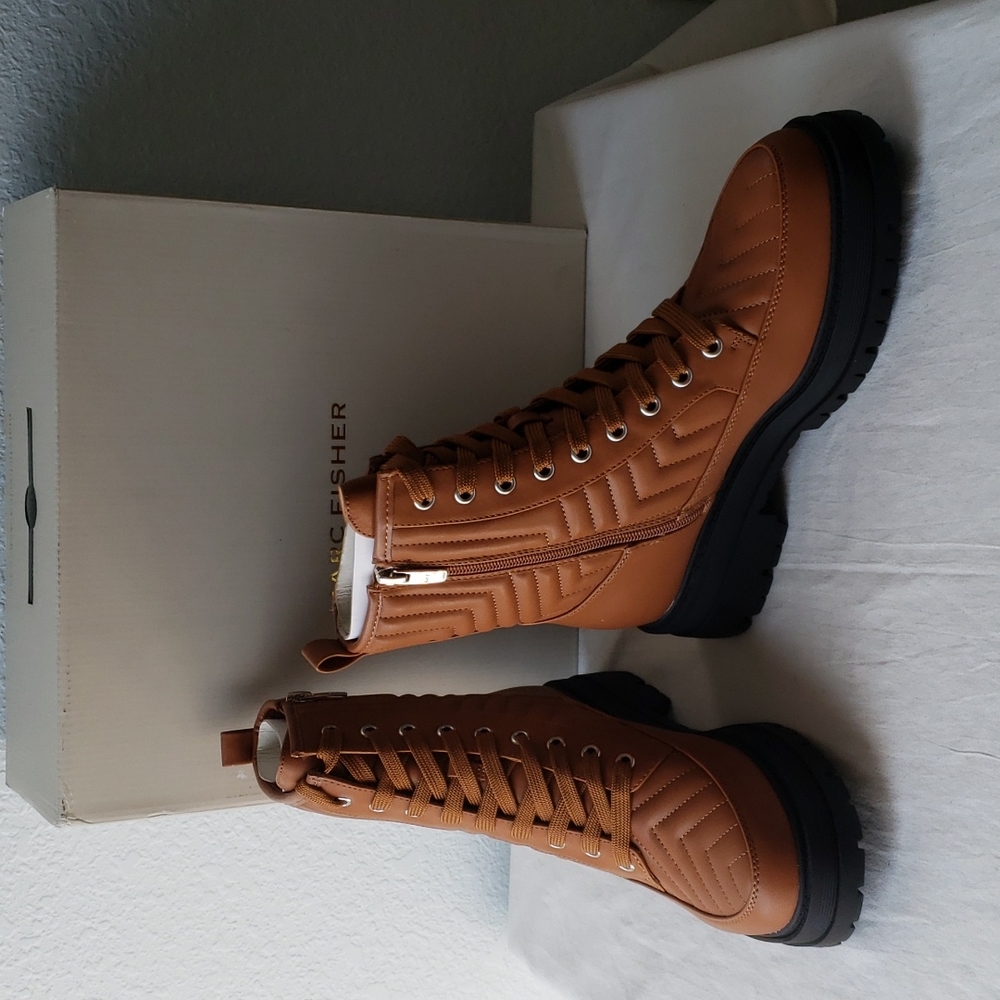 NEW Marc Fisher Pierce Chevron Stripe Lace Up Boot